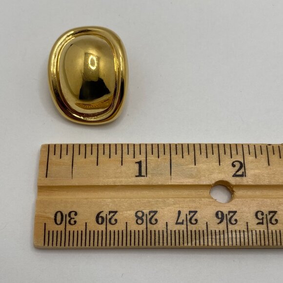 Vintage Gold-Toned Large Clip-on Round Earrings - Picture 9 of 9